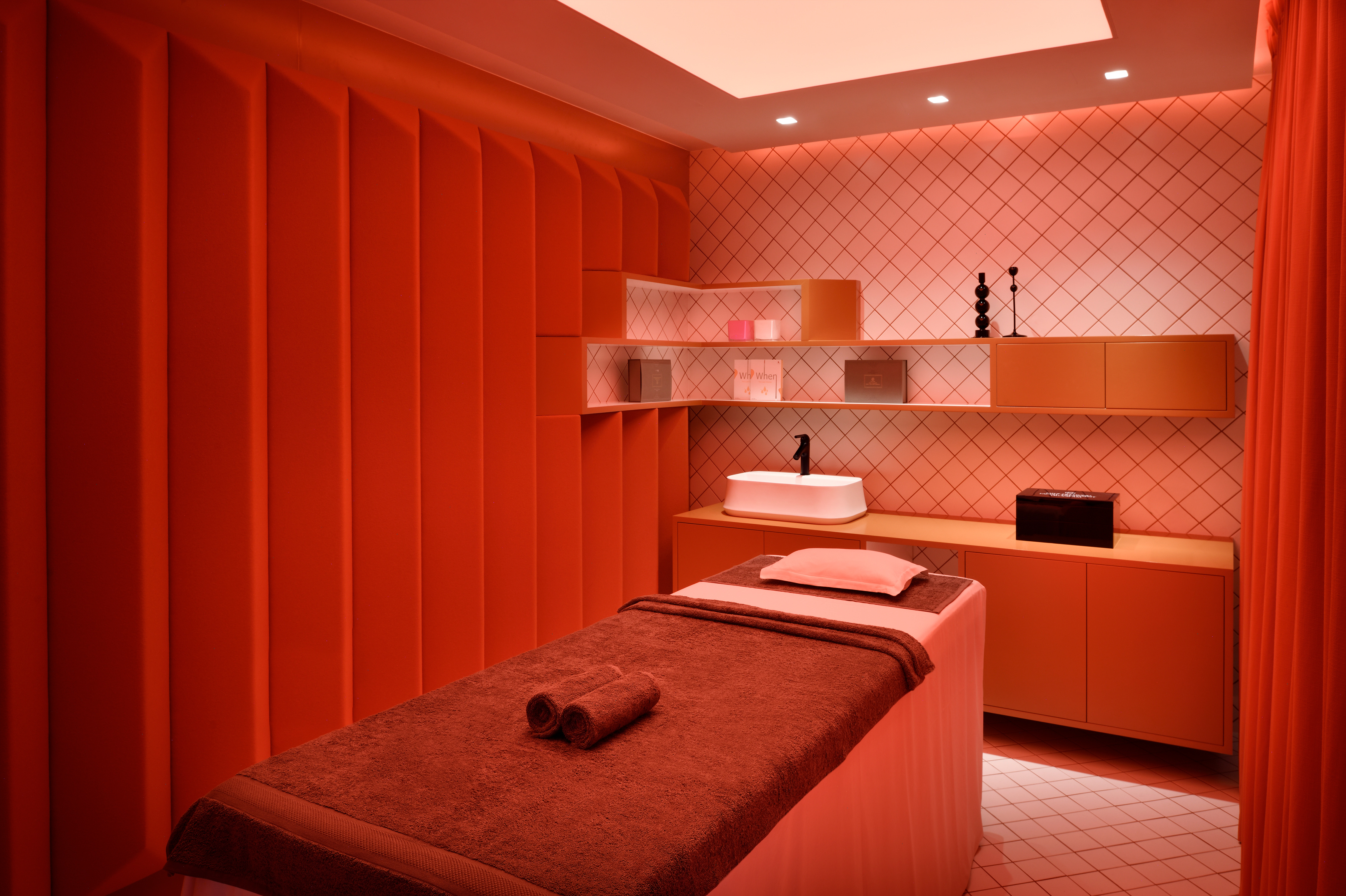 Hotel Movenpick Bur Dubai, Vereinigte Arabische Emirate, Dubai. Großes 7